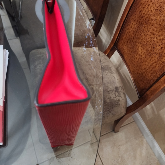 Suprime lv clutch - Picture 6 of 8